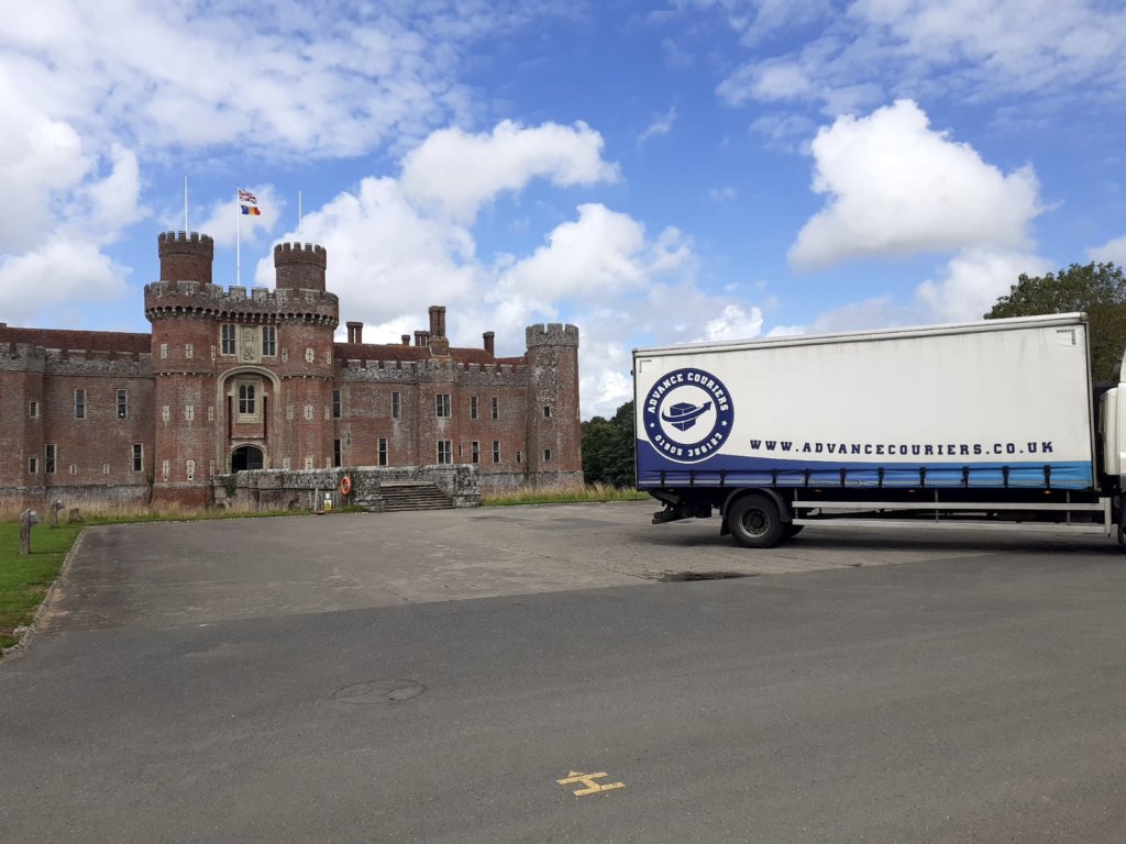 Advance Couriers offers secure and efficient legal document delivery services across Worcestershire and the UK. Our security-cleared couriers are experts in delivering to courts and legal institutions.