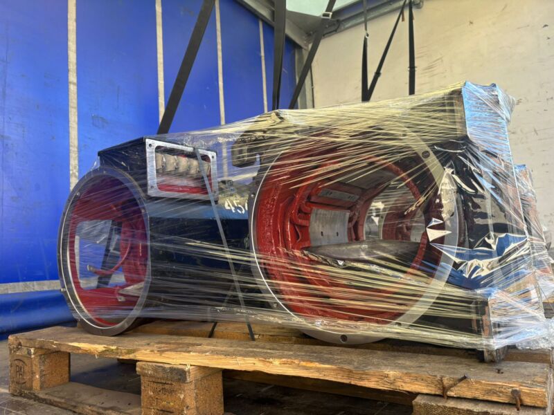 Image for the Tweet beginning: Traction armature and frame delivery