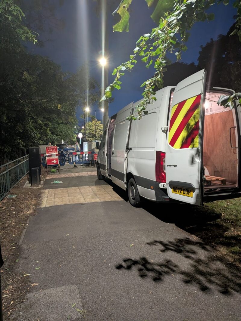 Image for the Tweet beginning: Overnight #telecoms delivery &amp; decommissioned